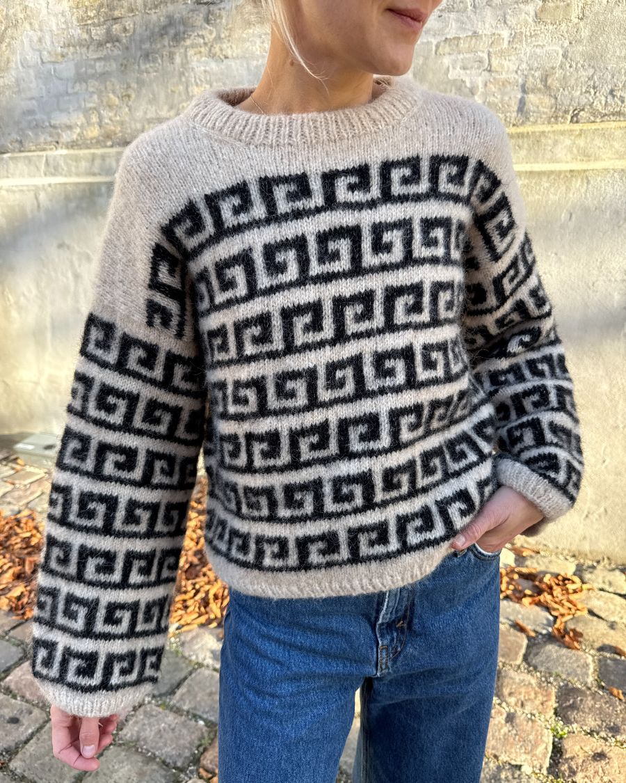 Athene Sweater - Image 6