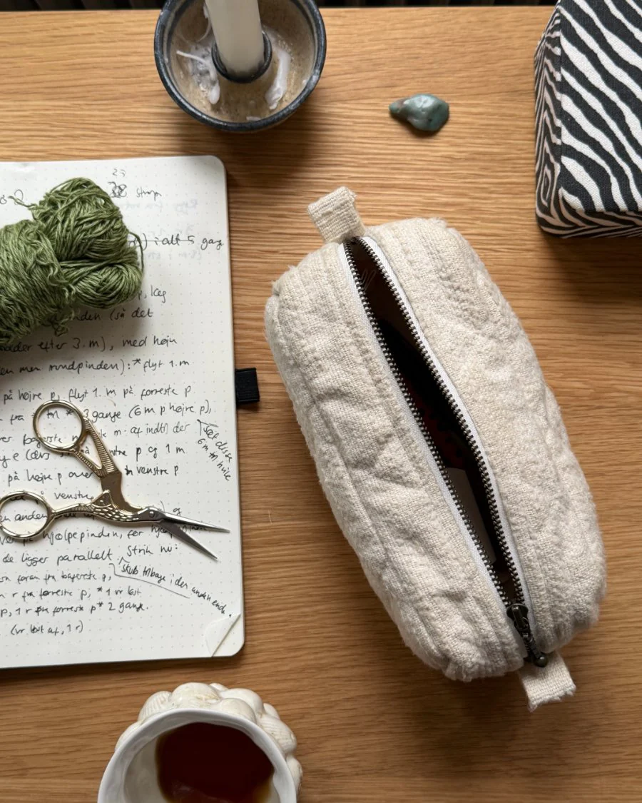 Knitter's Tool Clutch - Cloud - Image 5